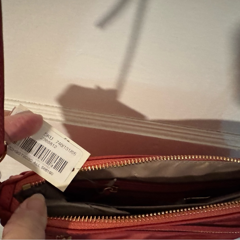 Michael Kors Crossbody Bag with Gold Hardware - Picture 5 of 5